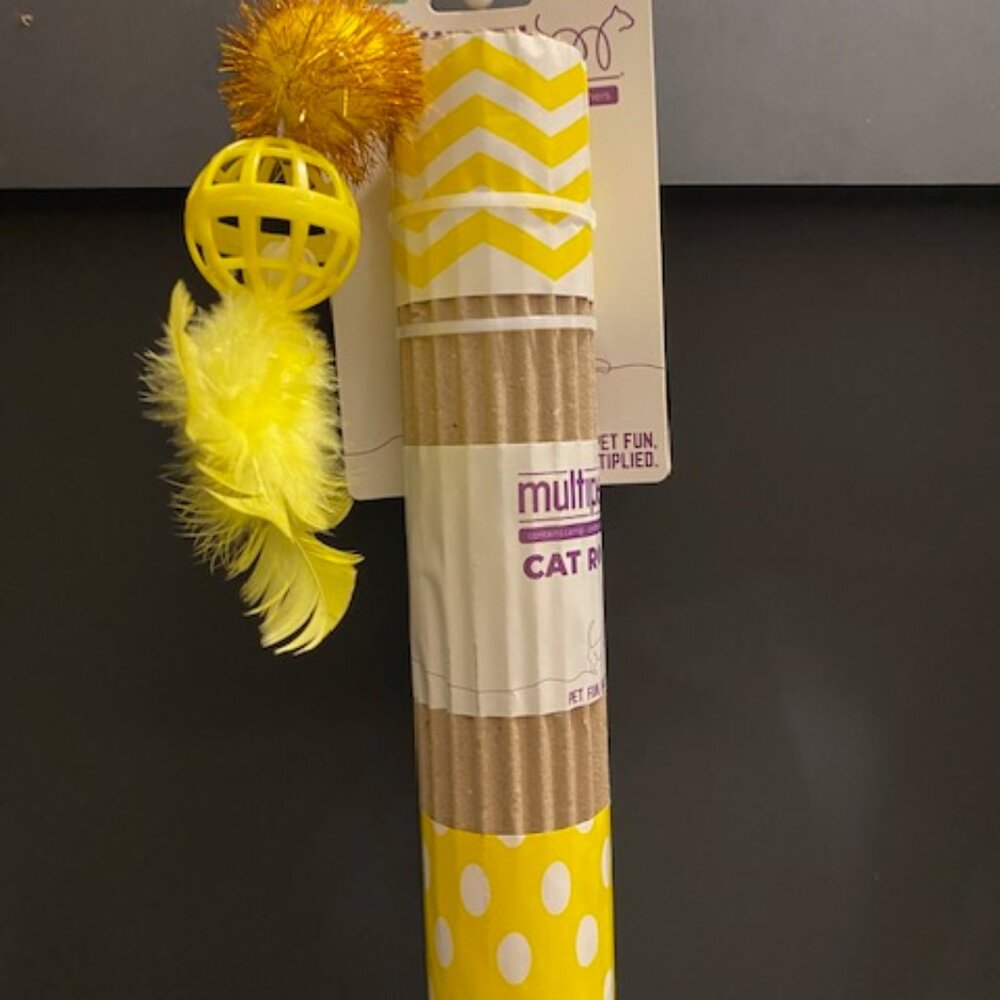 Multipet: Yellow Cat Roller w/ a bell, and a feather